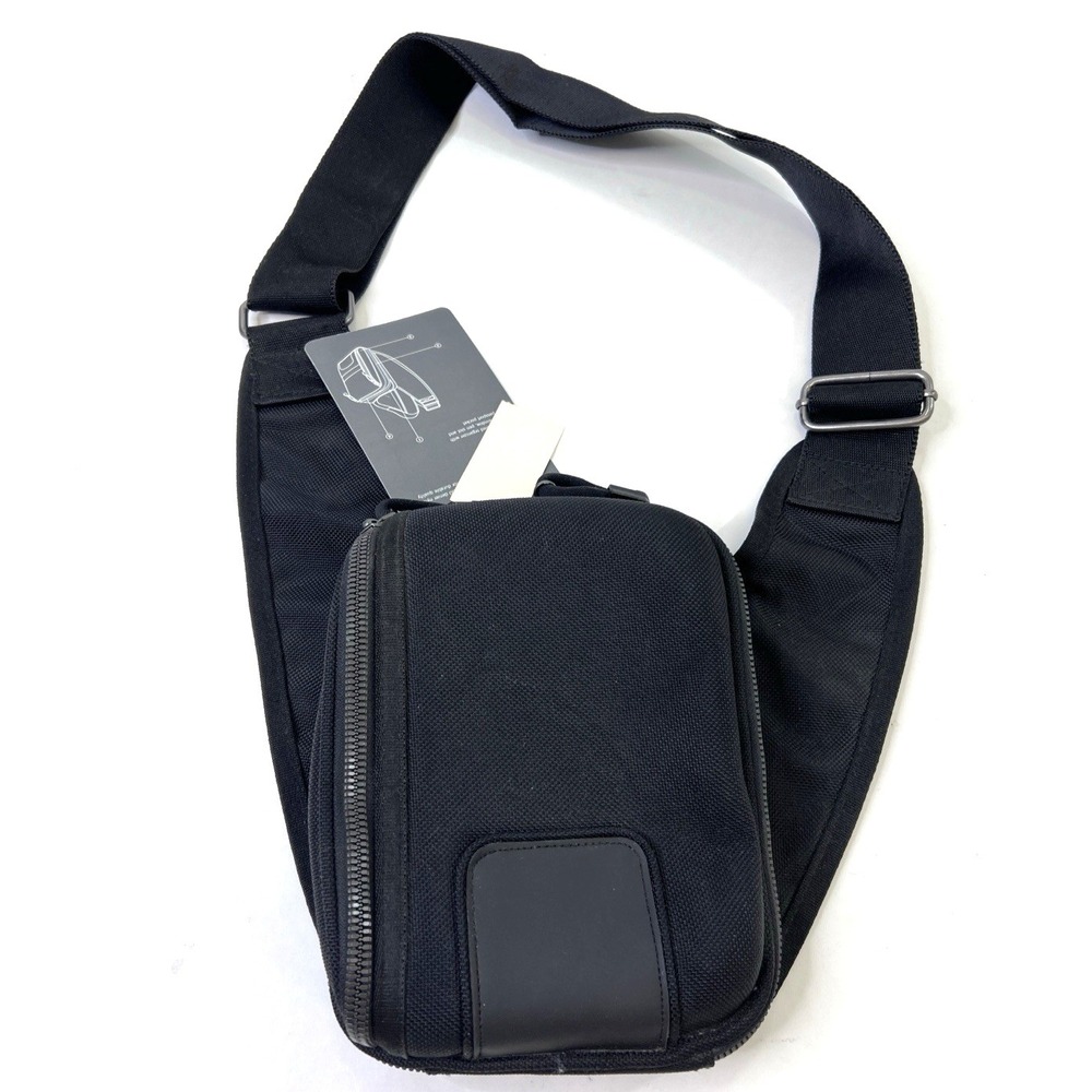 Banana Republic Black Nylon Sling Bag Crossbody Travel‎ Bag Unisex NWT